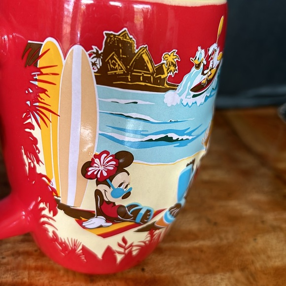 DISNEY AULANI Resort & Spa 2016 Mug Donald Goofy Surfing & Mickey & Minnie - Picture 6 of 9